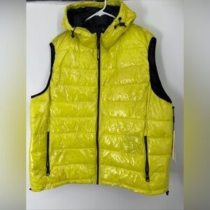 CALVIN KLEIN Men`s XXL Hooded Puffer Vest Water resistant Yellow Glaze